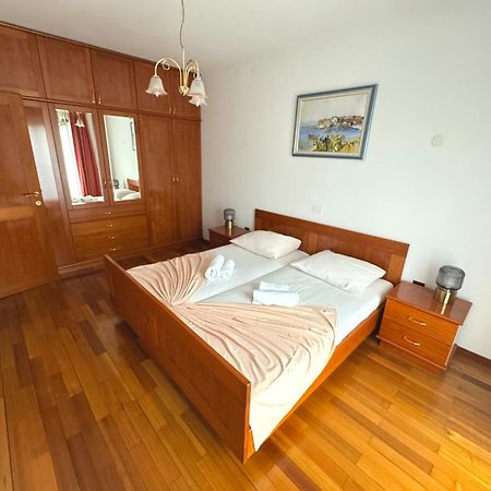 Apartments Villa Mirjam بوريتش المظهر الخارجي الصورة