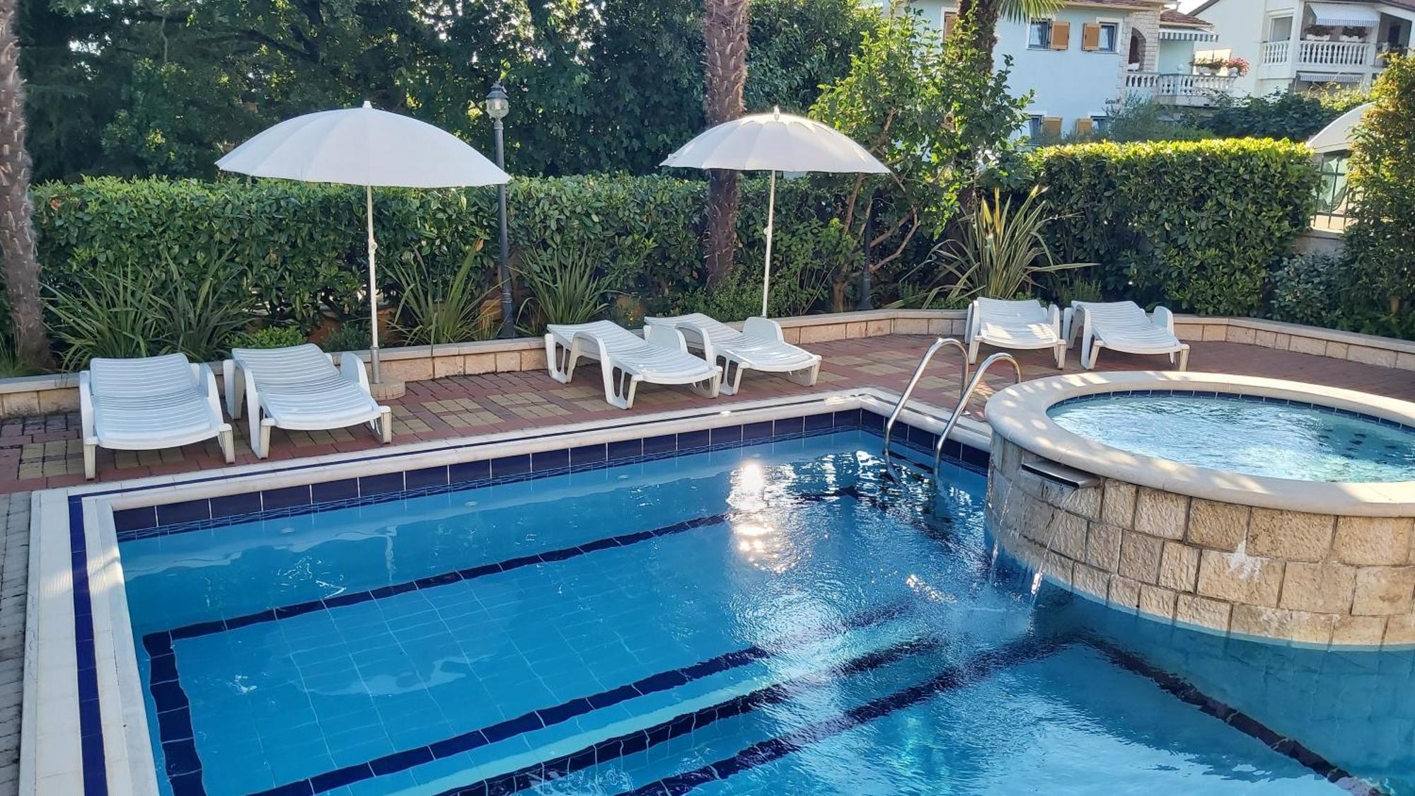 Apartments Villa Mirjam بوريتش المظهر الخارجي الصورة